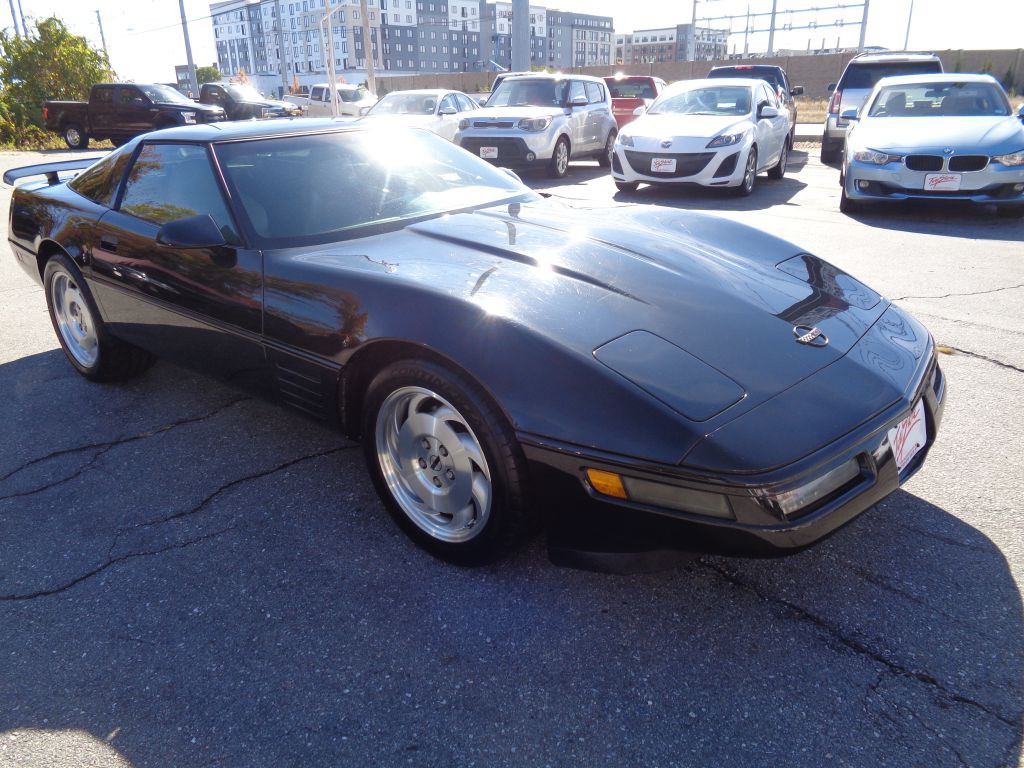 1994 Chevrolet Corvette Image 2