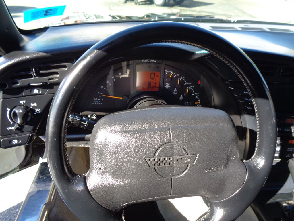 1994 Chevrolet Corvette Image 17