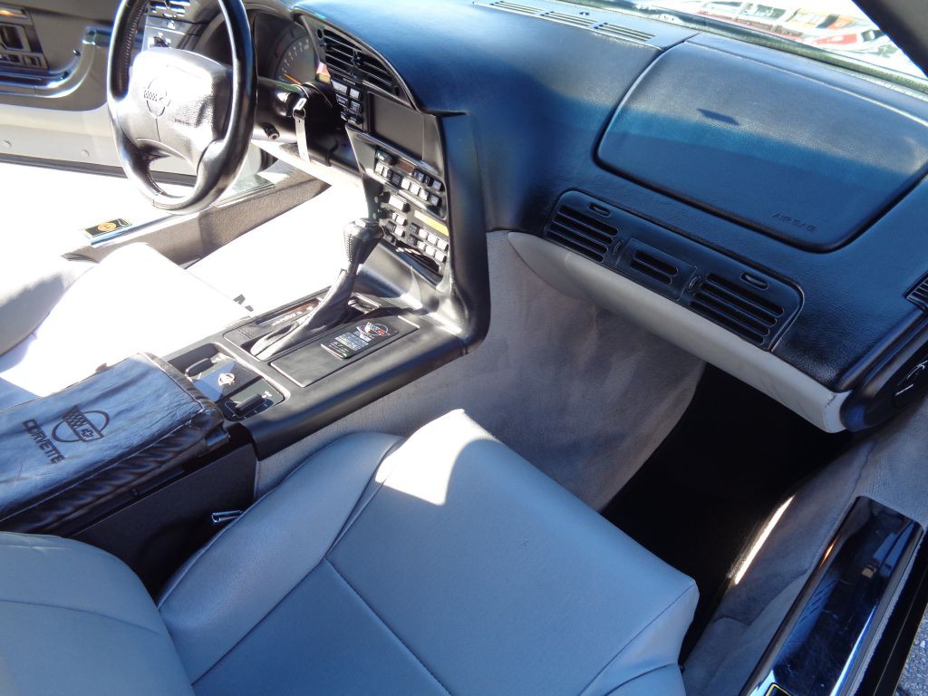 1994 Chevrolet Corvette Image 22