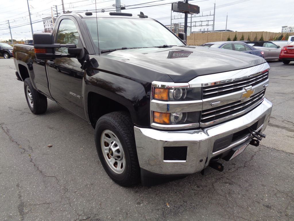 2015 Chevrolet Silverado 1500 Image 2