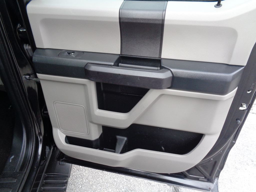 2015 Ford F-150 Image 22