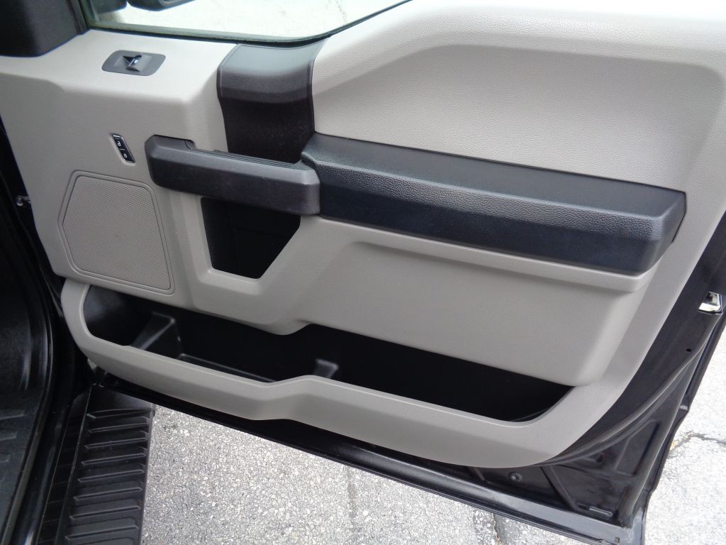 2015 Ford F-150 Image 24