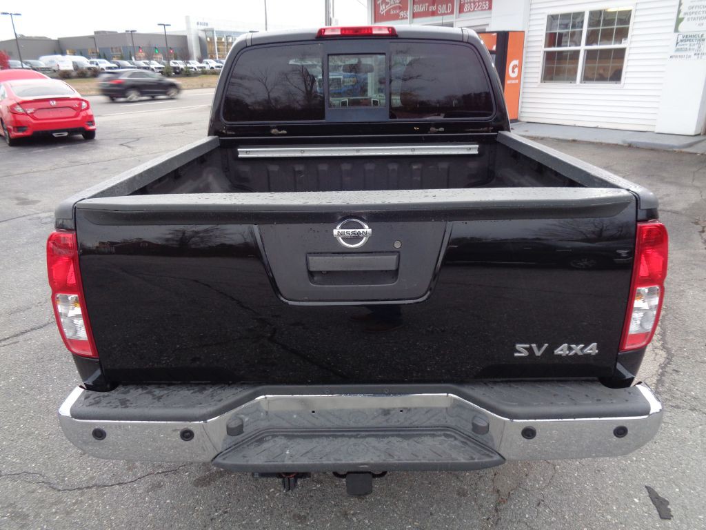 2016 Nissan Frontier Image 8