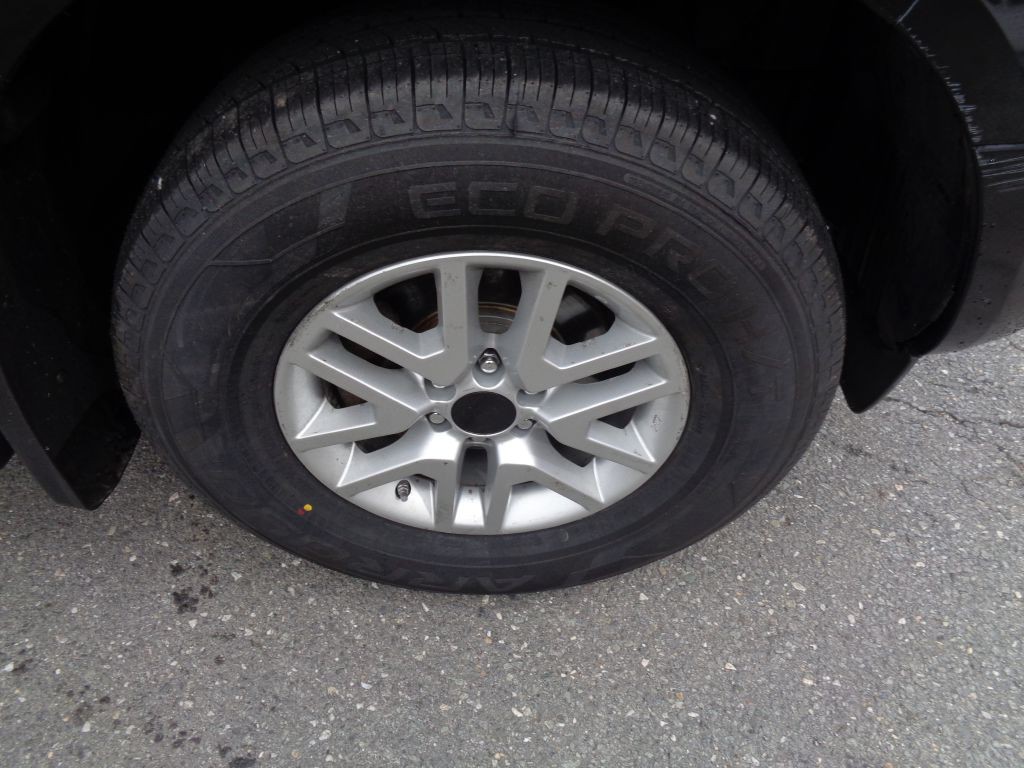 2016 Nissan Frontier Image 12