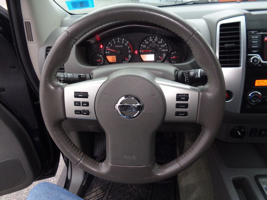 2016 Nissan Frontier Image 18