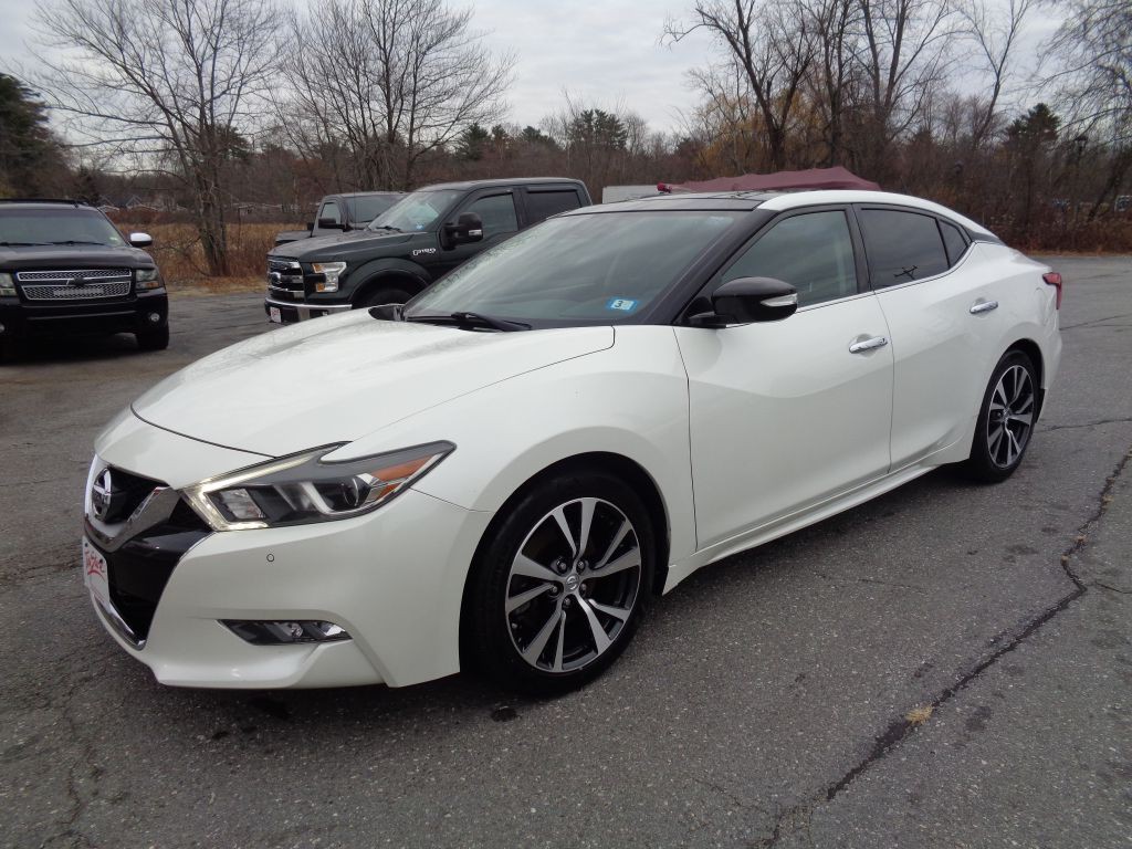 2016 Nissan Maxima Image 1