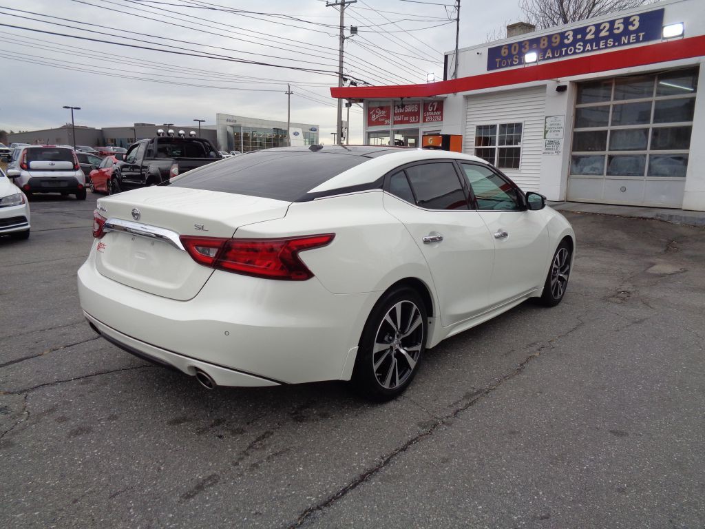 2016 Nissan Maxima Image 5