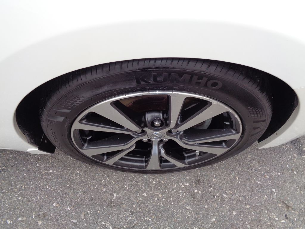 2016 Nissan Maxima Image 10