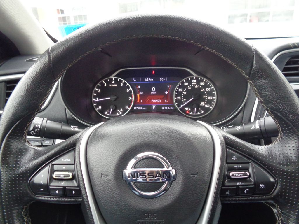 2016 Nissan Maxima Image 16