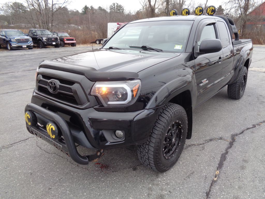 2012 Toyota Tacoma Image 1