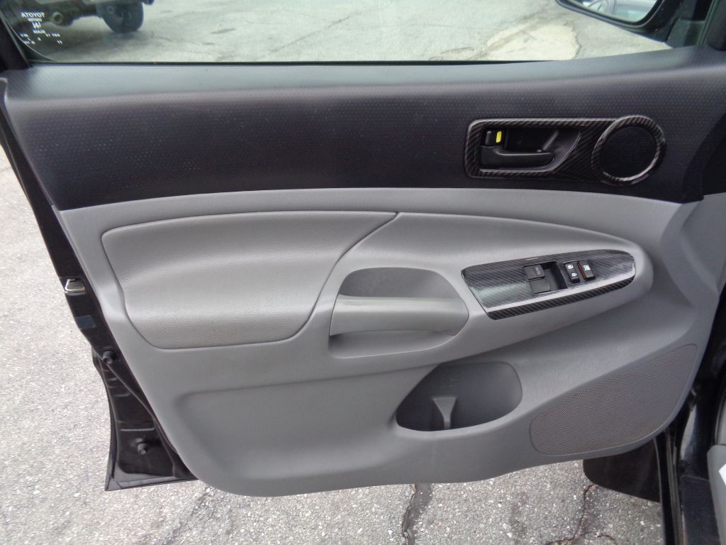 2012 Toyota Tacoma Image 14