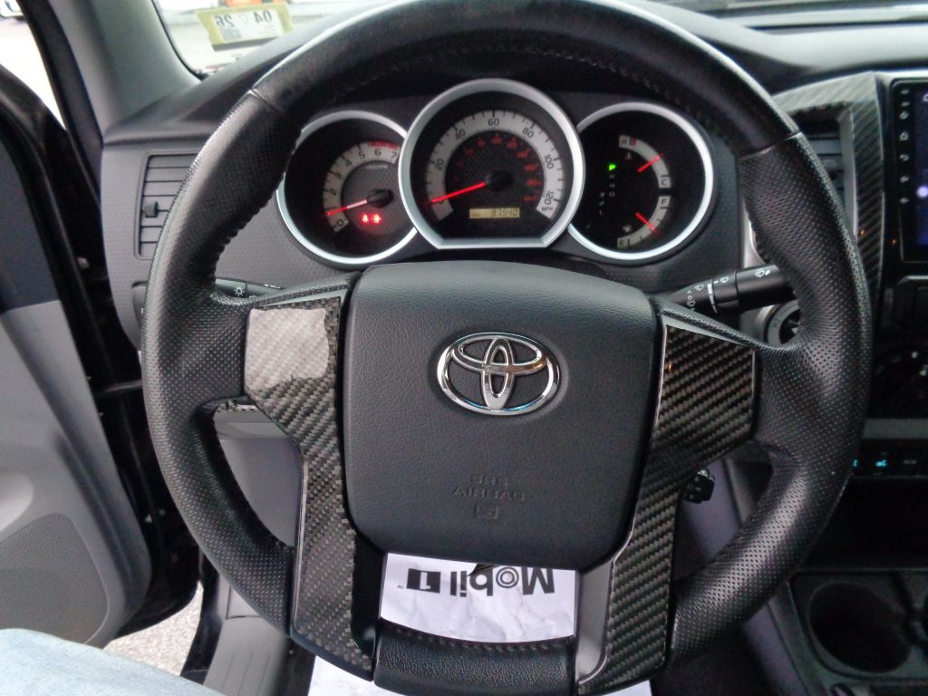 2012 Toyota Tacoma Image 18