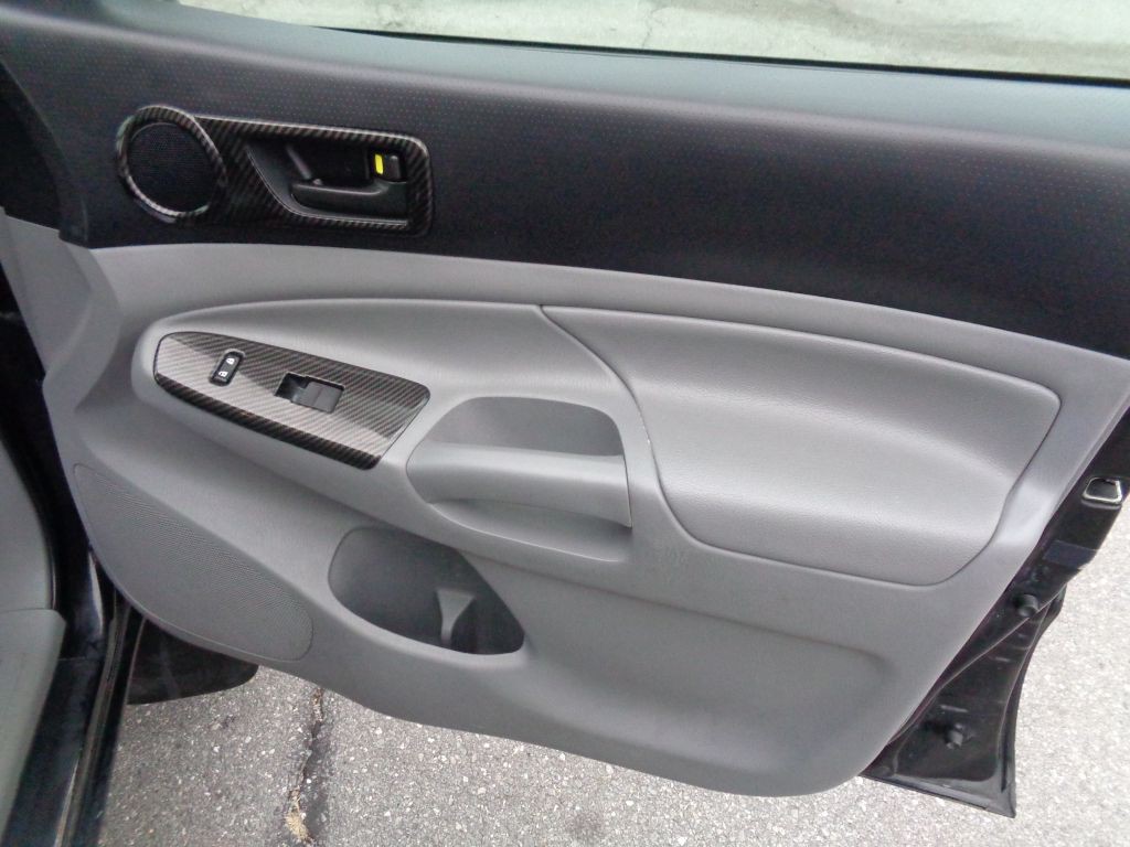 2012 Toyota Tacoma Image 21