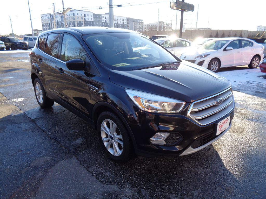 2019 Ford Escape Image 2