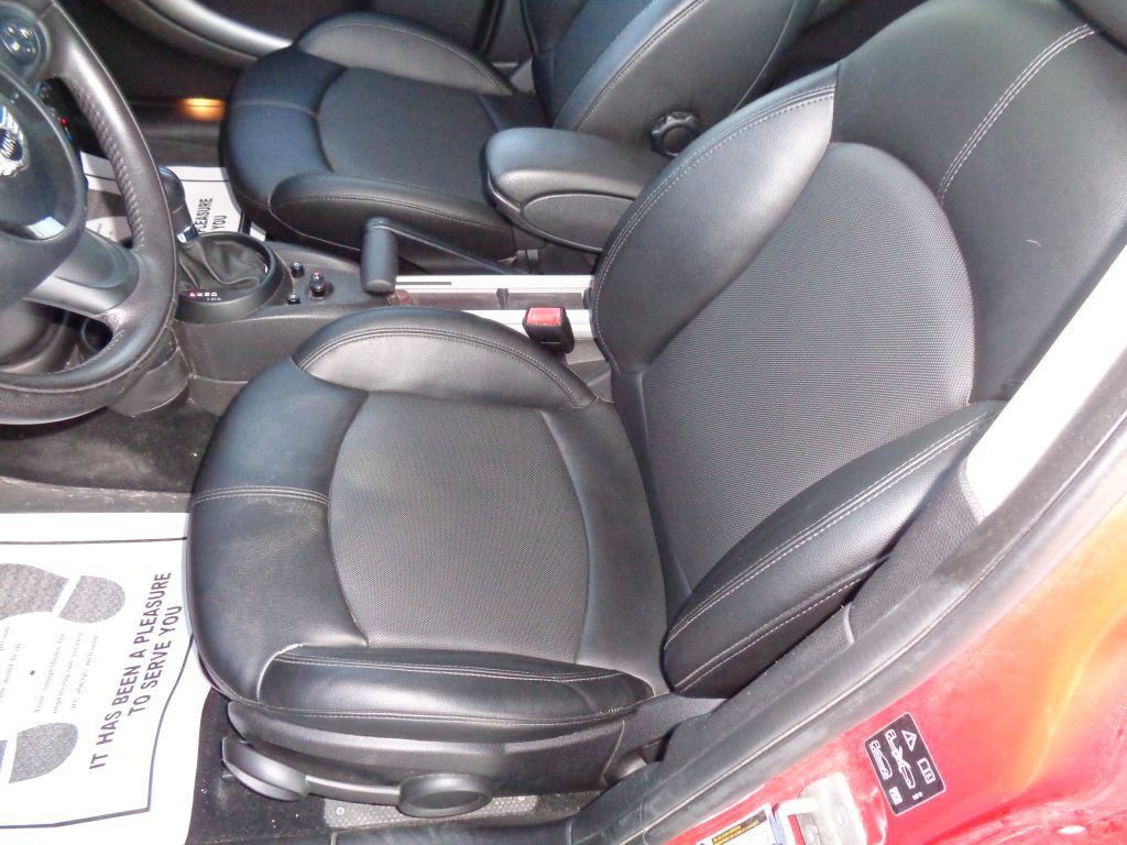 2016 MINI Cooper Image 15