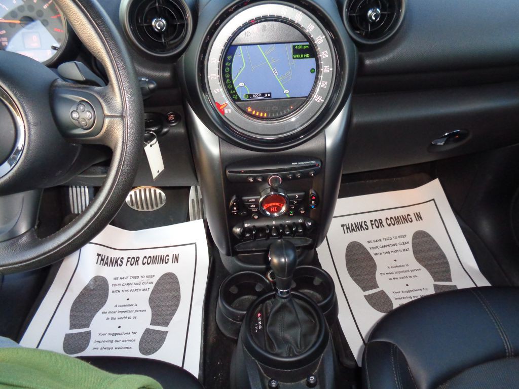 2016 MINI Cooper Image 18