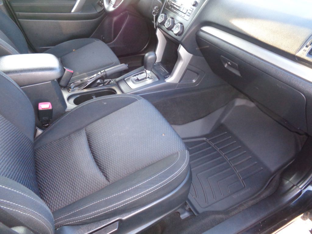 2015 Subaru Forester Image 19