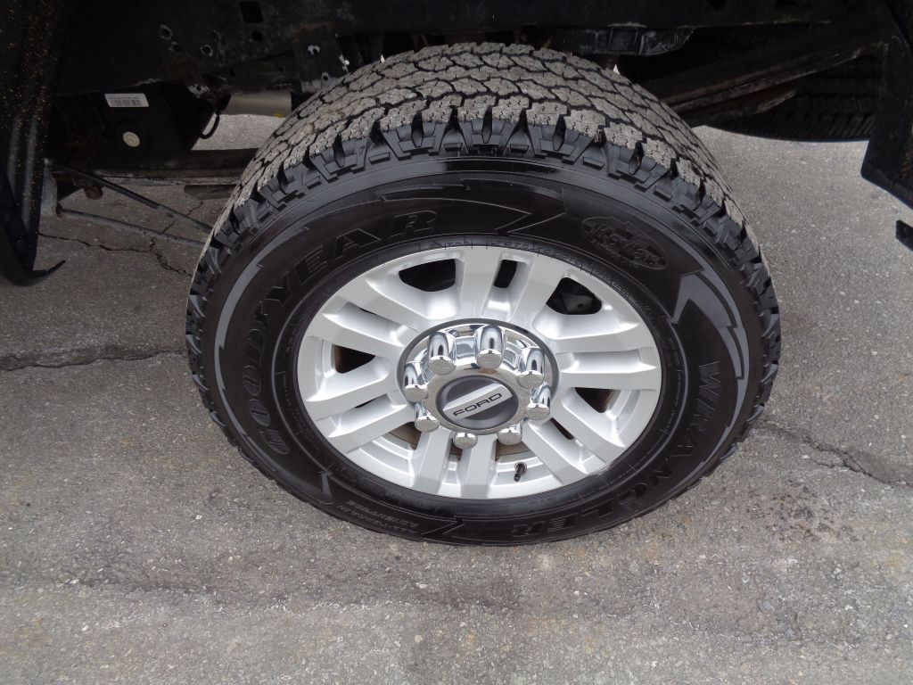 2017 Ford F-250 Image 10