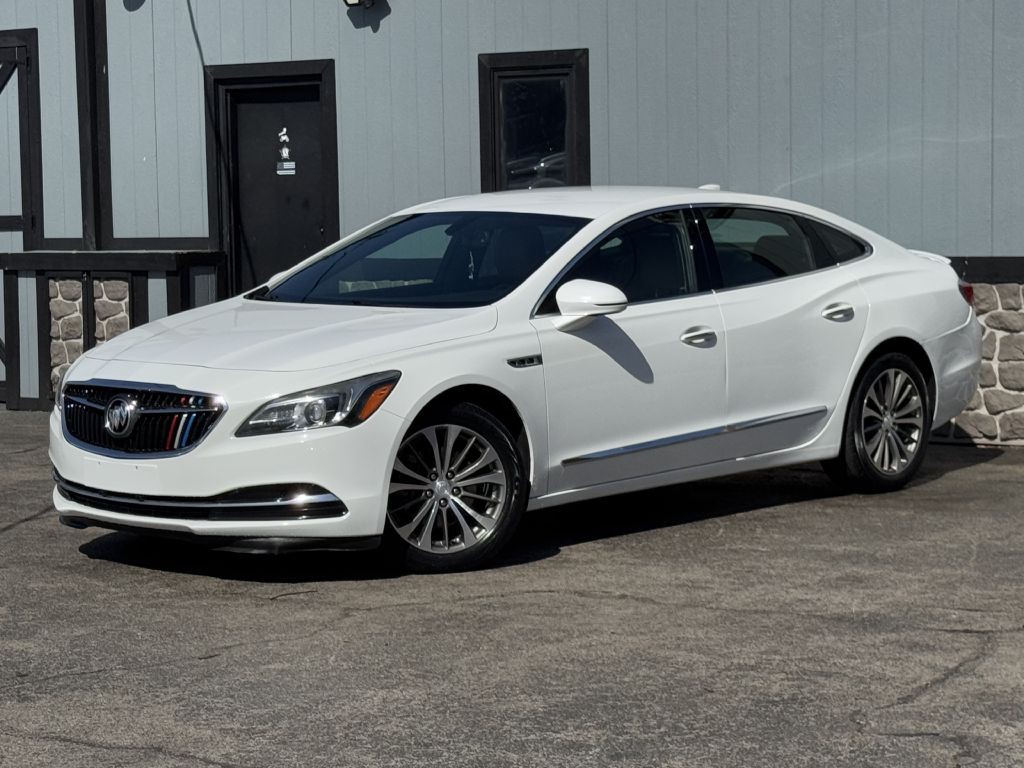 2018 Buick Lacrosse Image 2
