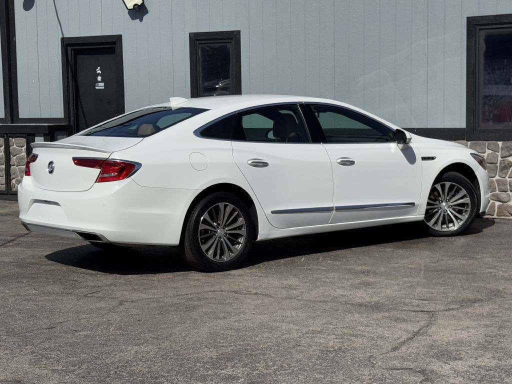 2018 Buick Lacrosse Image 11