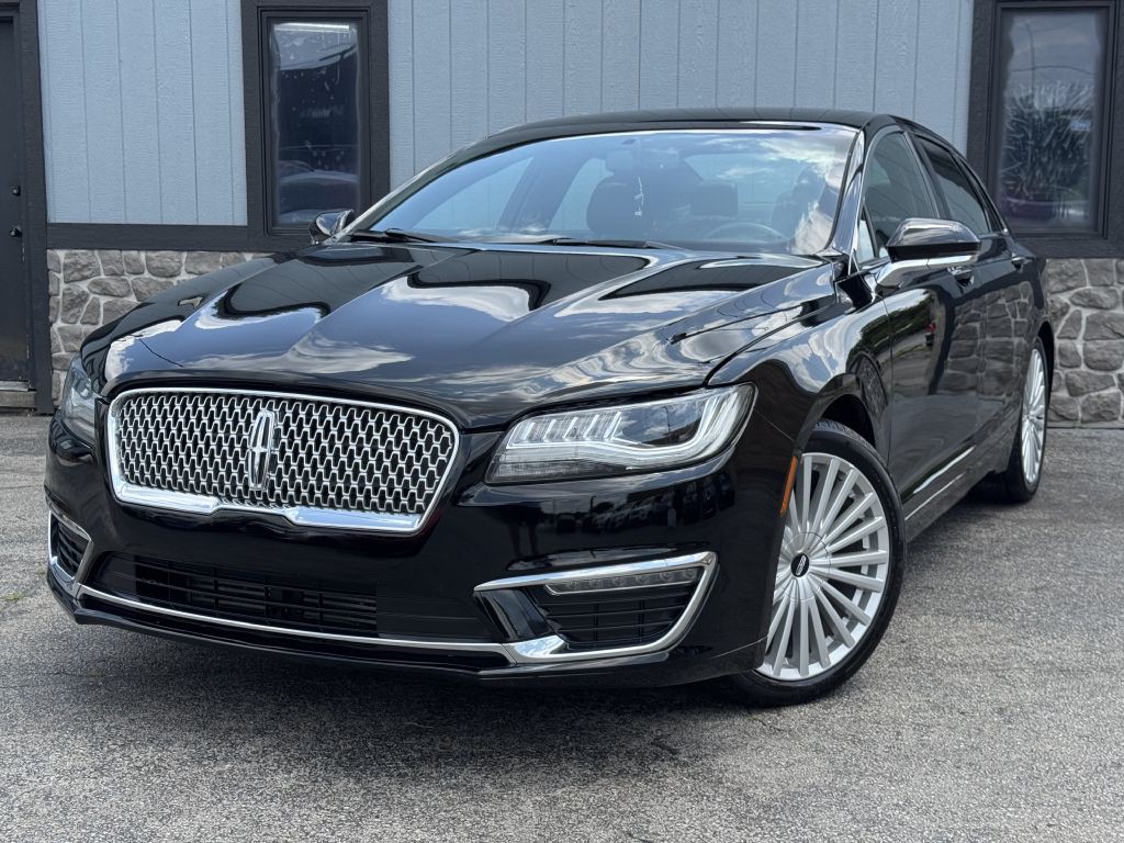2017 Lincoln MKZ Image 3
