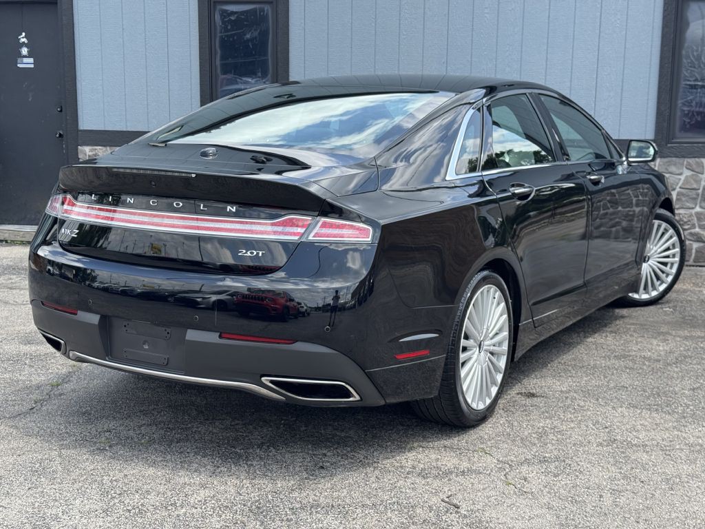 2017 Lincoln MKZ Image 12