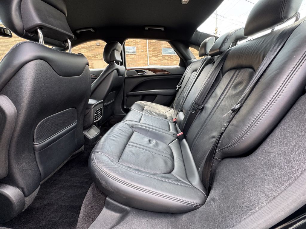 2017 Lincoln MKZ Image 18