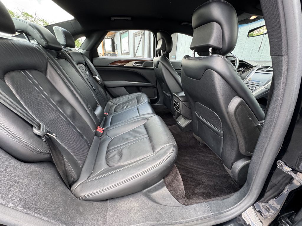 2017 Lincoln MKZ Image 19