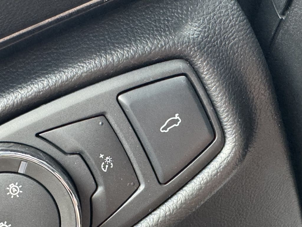 2017 Lincoln MKZ Image 28