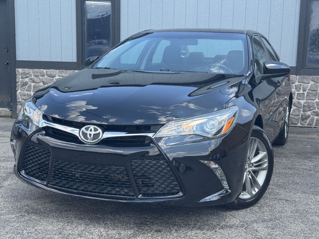 2017 Toyota Camry Image 3