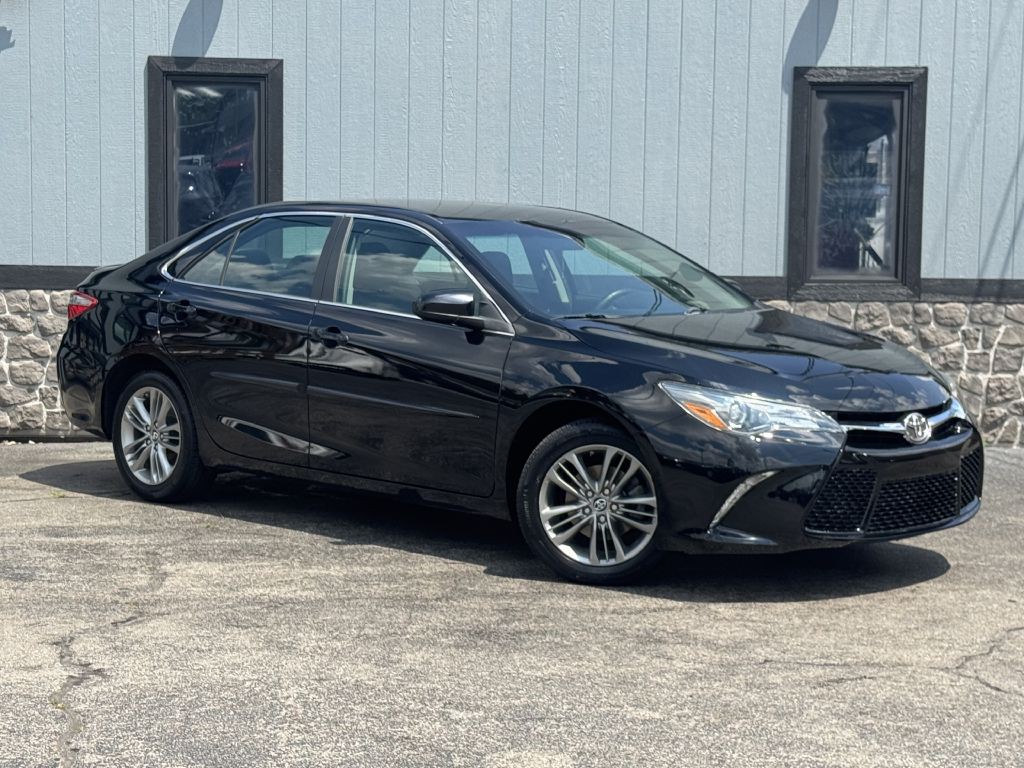 2017 Toyota Camry Image 5