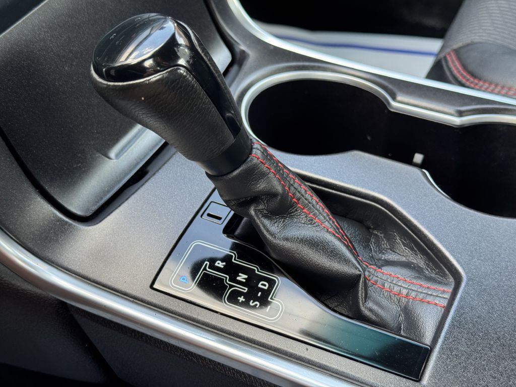 2017 Toyota Camry Image 22