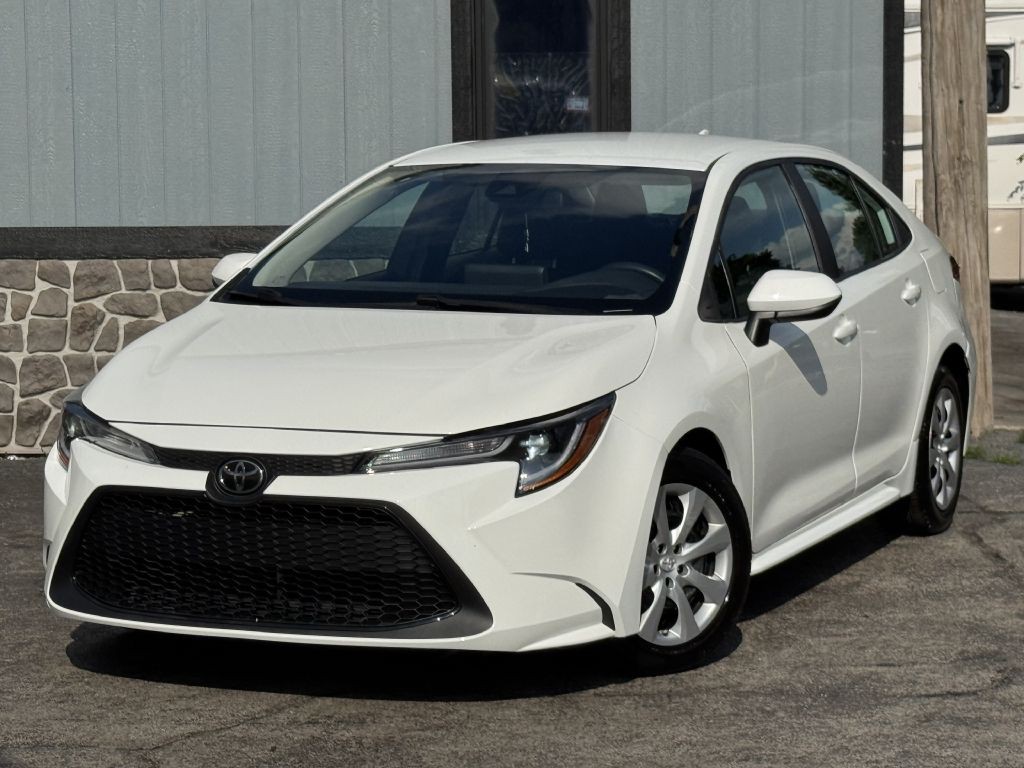 2022 Toyota Corolla Image 1