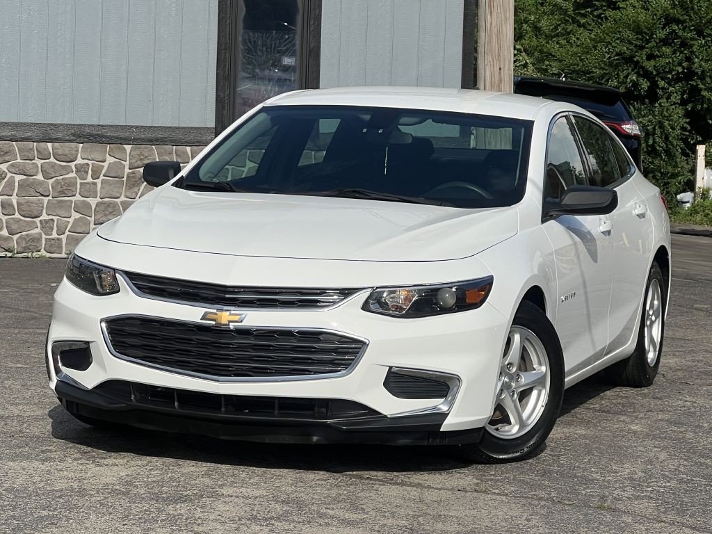 2017 Chevrolet Malibu Image 1