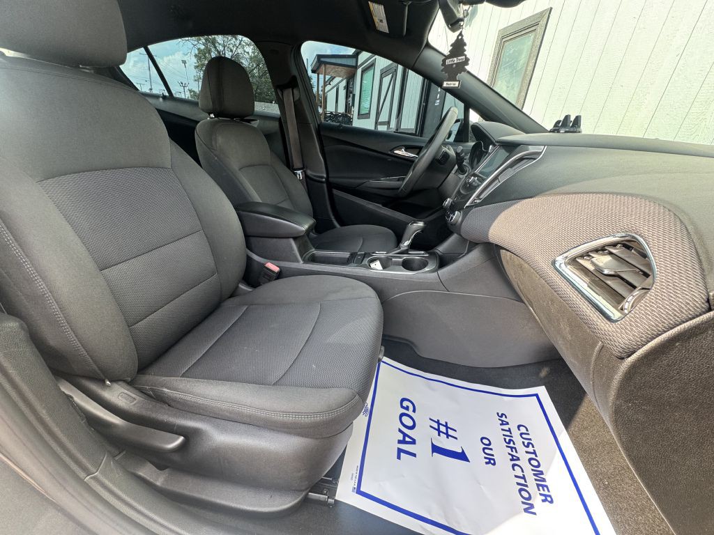 2017 Chevrolet Cruze Image 19