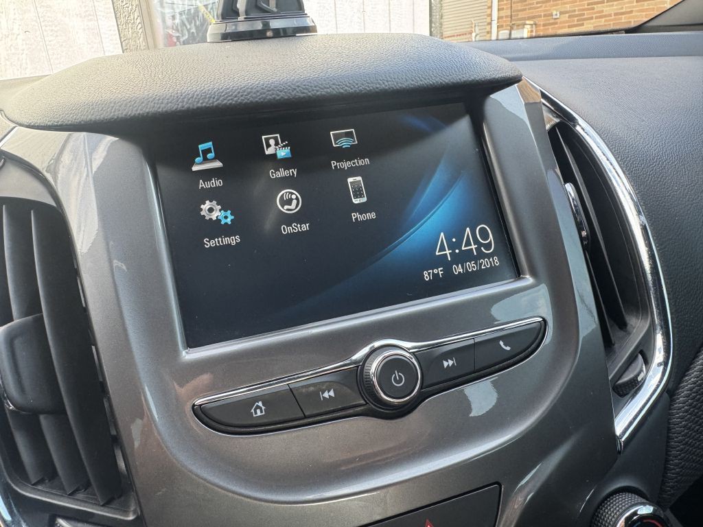 2017 Chevrolet Cruze Image 23