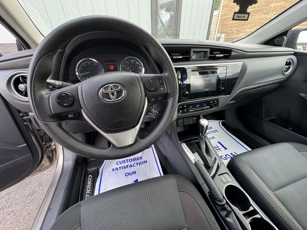 2019 Toyota Corolla Image 16