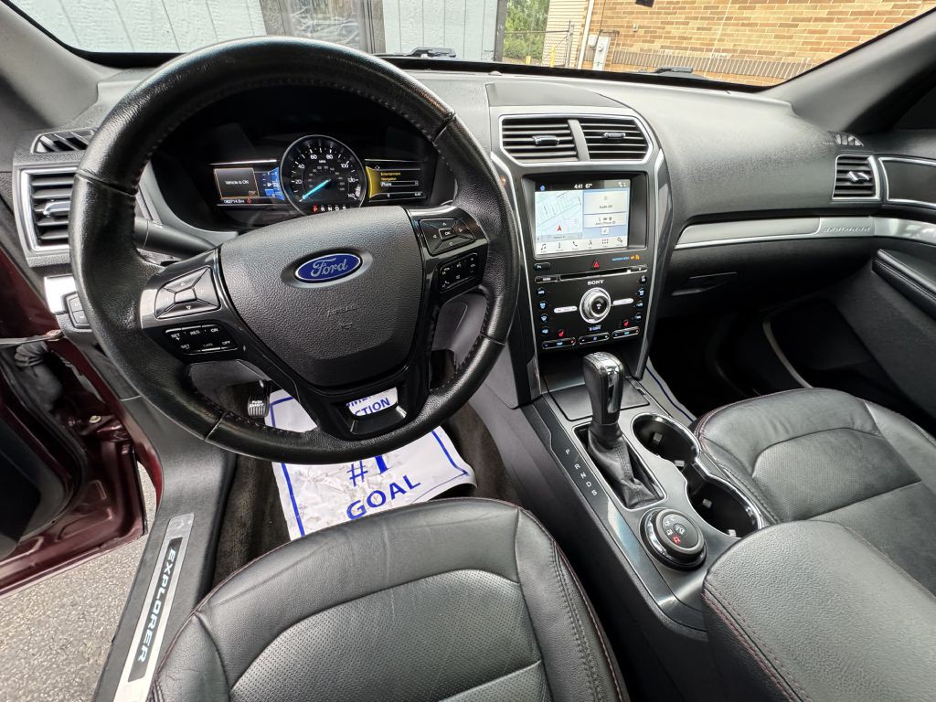 2018 Ford Explorer Image 16