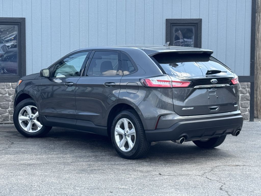 2020 Ford Edge Image 8
