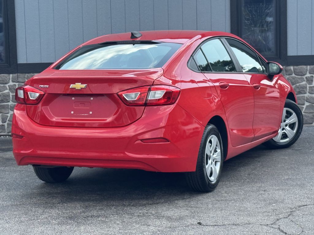 2018 Chevrolet Cruze Image 10