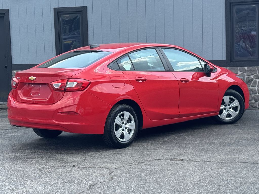 2018 Chevrolet Cruze Image 11