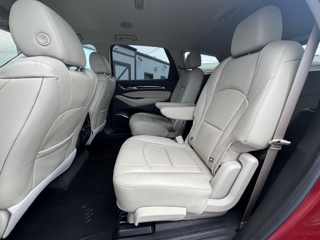 2019 Buick Enclave Image 16