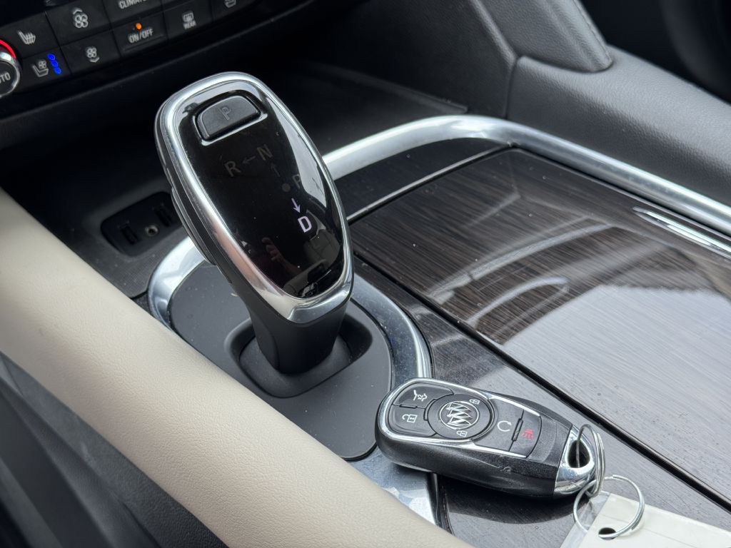 2019 Buick Enclave Image 35