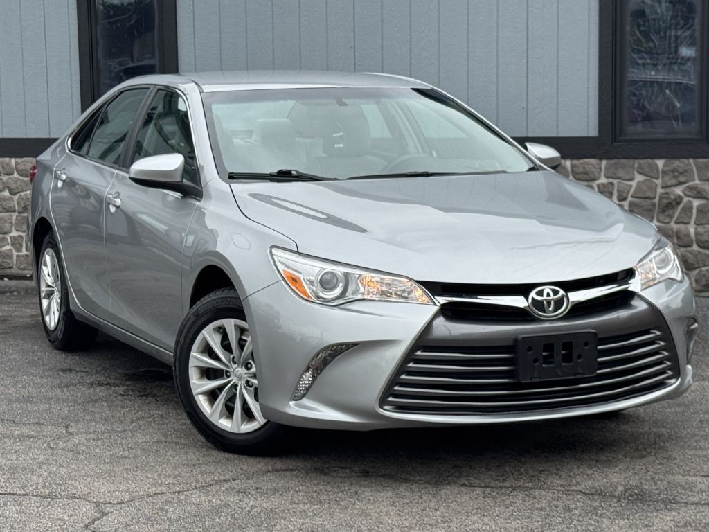 2015 Toyota Camry Image 4