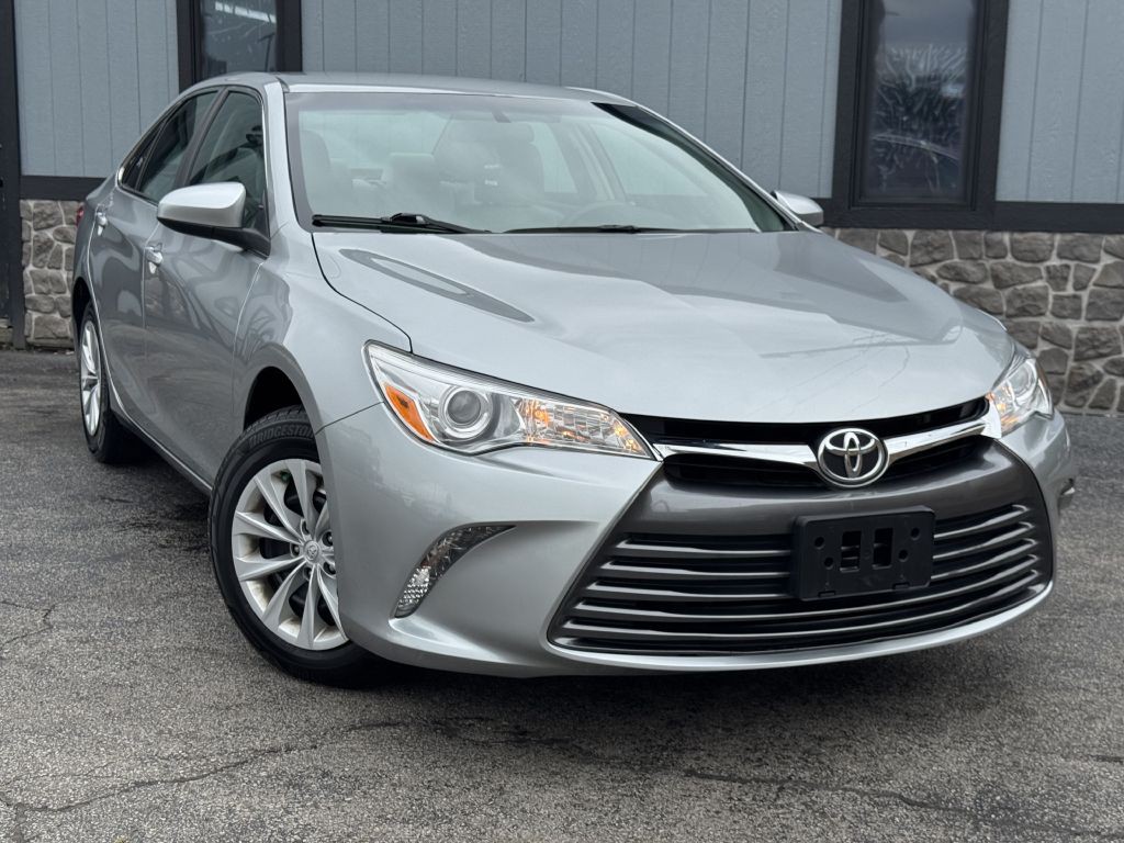 2015 Toyota Camry Image 6