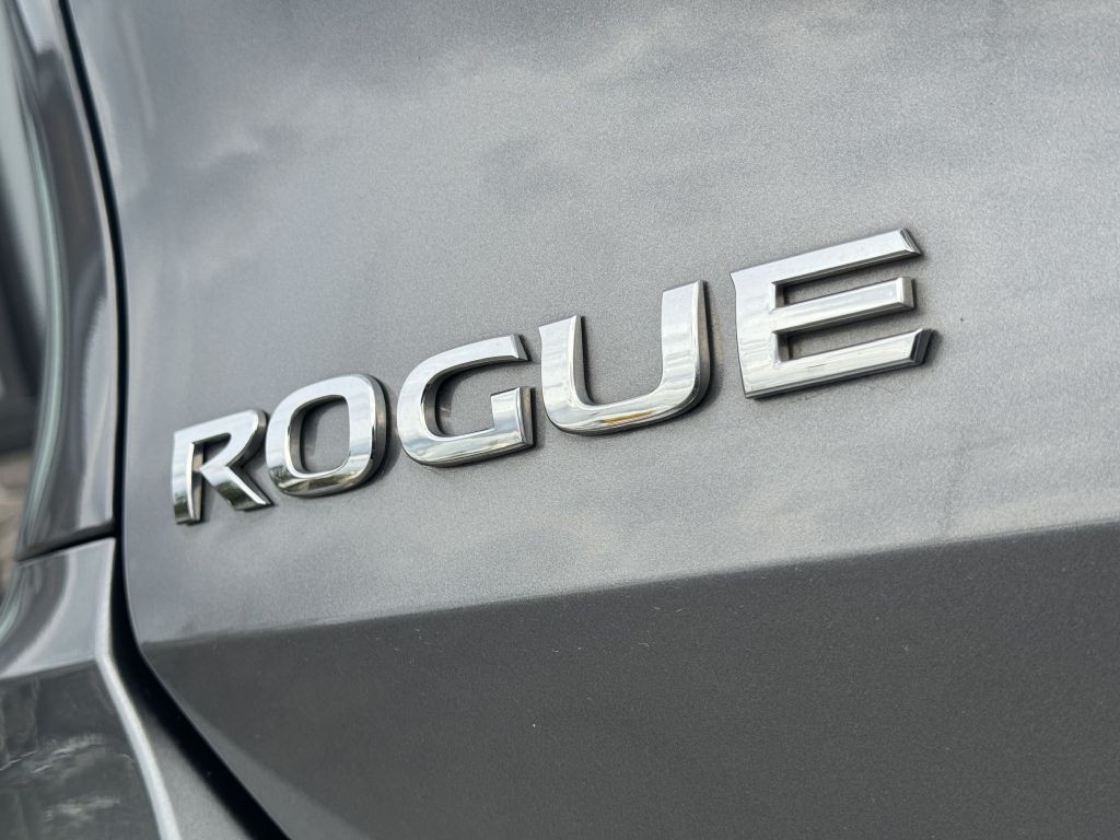 2017 Nissan Rogue Image 13