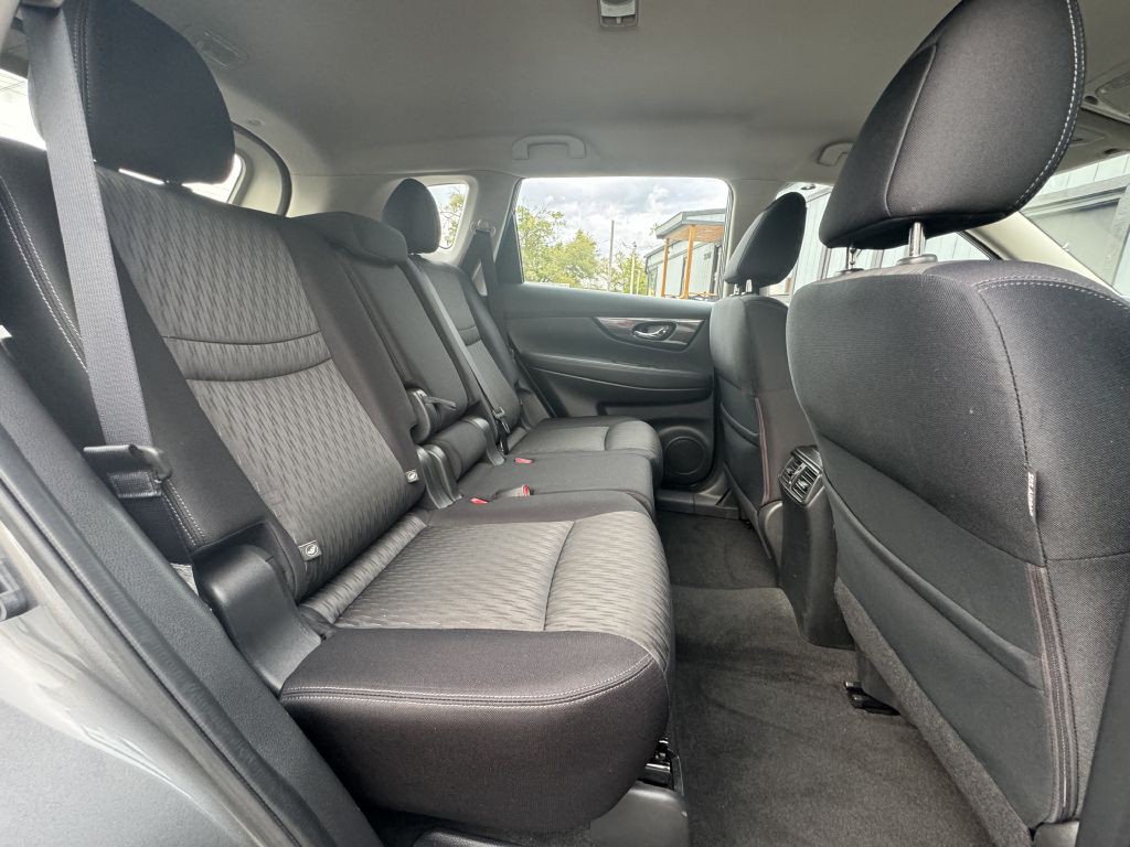 2017 Nissan Rogue Image 20