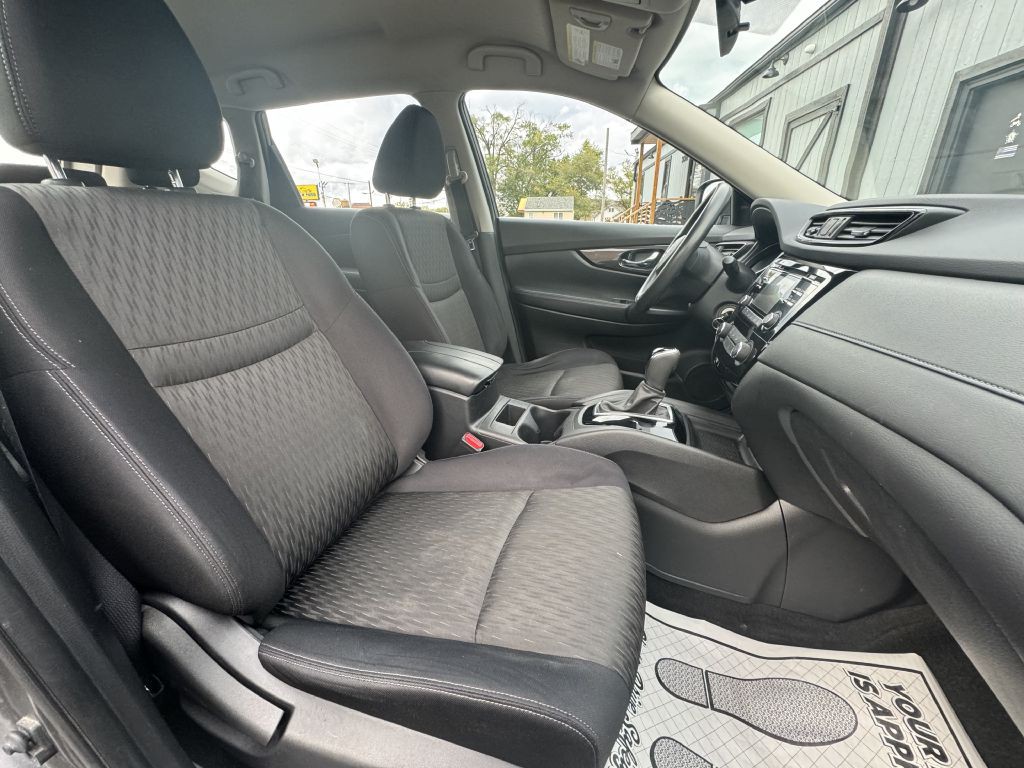 2017 Nissan Rogue Image 21