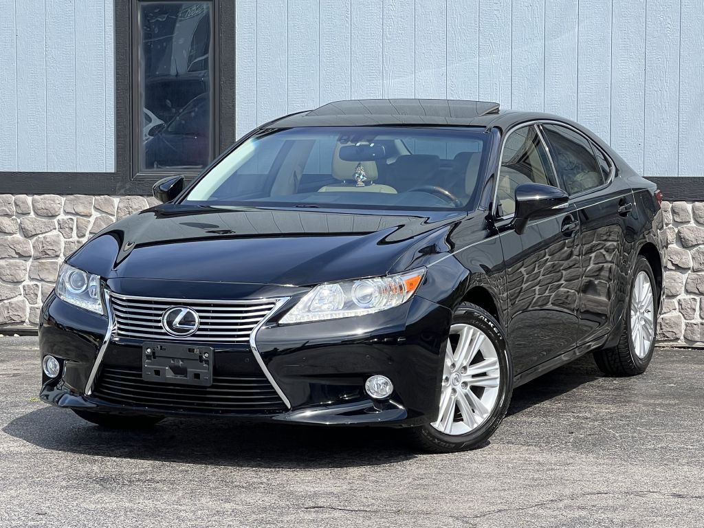 2014 Lexus ES Image 2