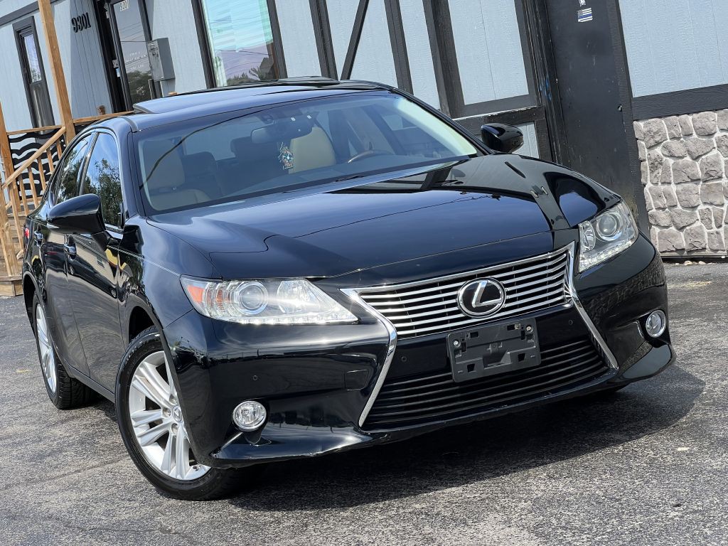 2014 Lexus ES Image 8